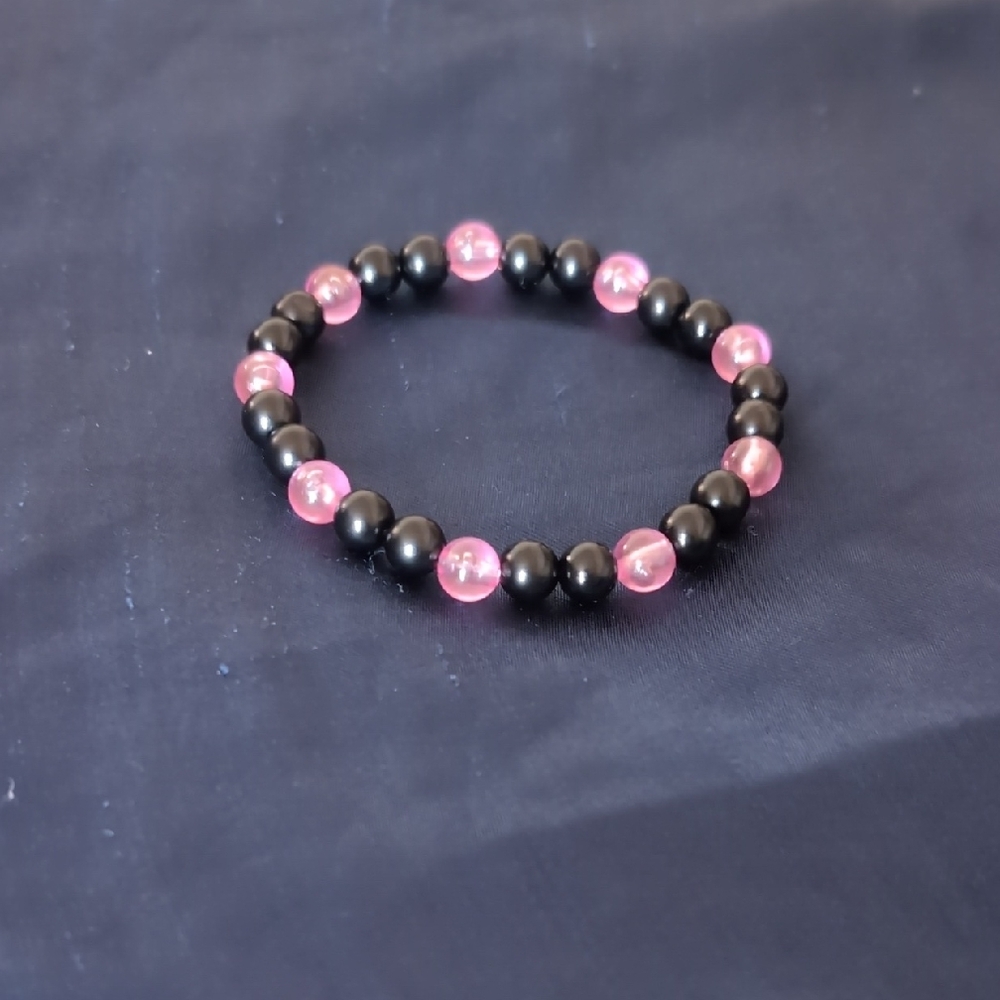 Elegant Pink and Black handmade Beaded Bracelet